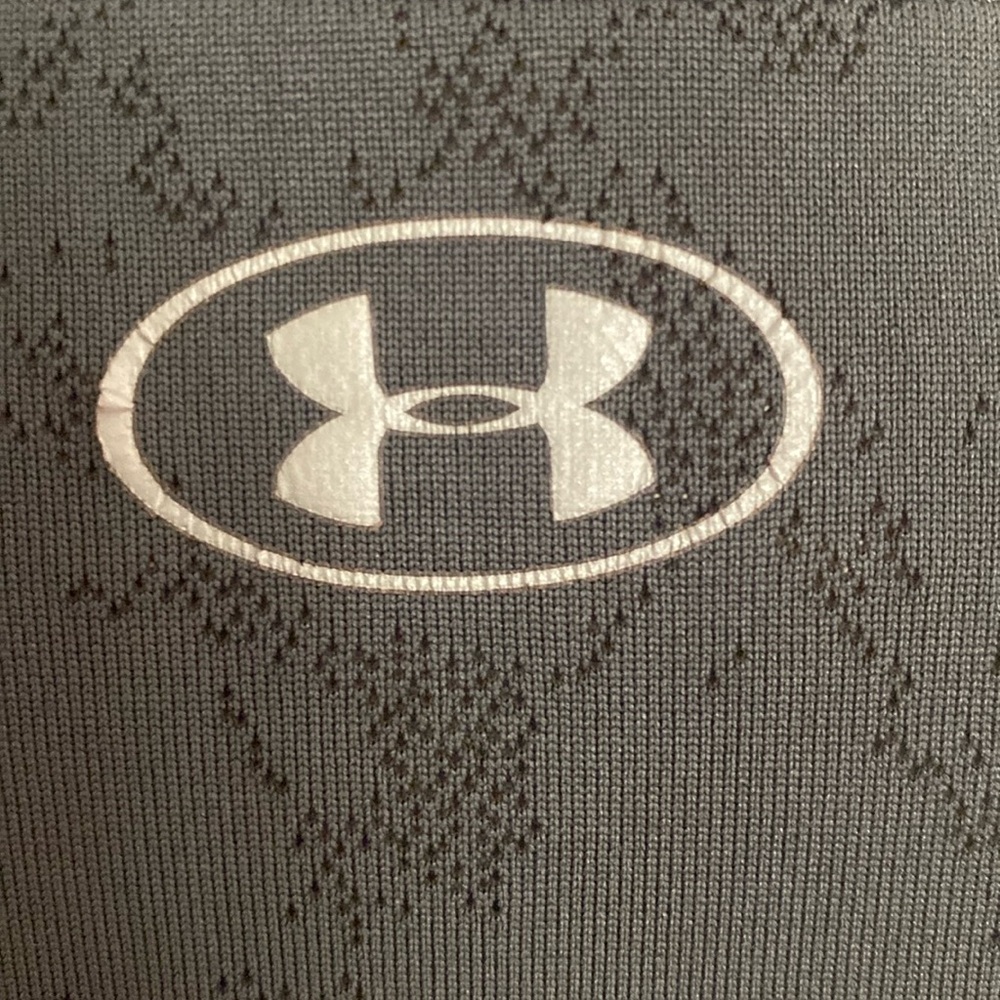 Under Armour Patterned Tee - Picture 4 of 6